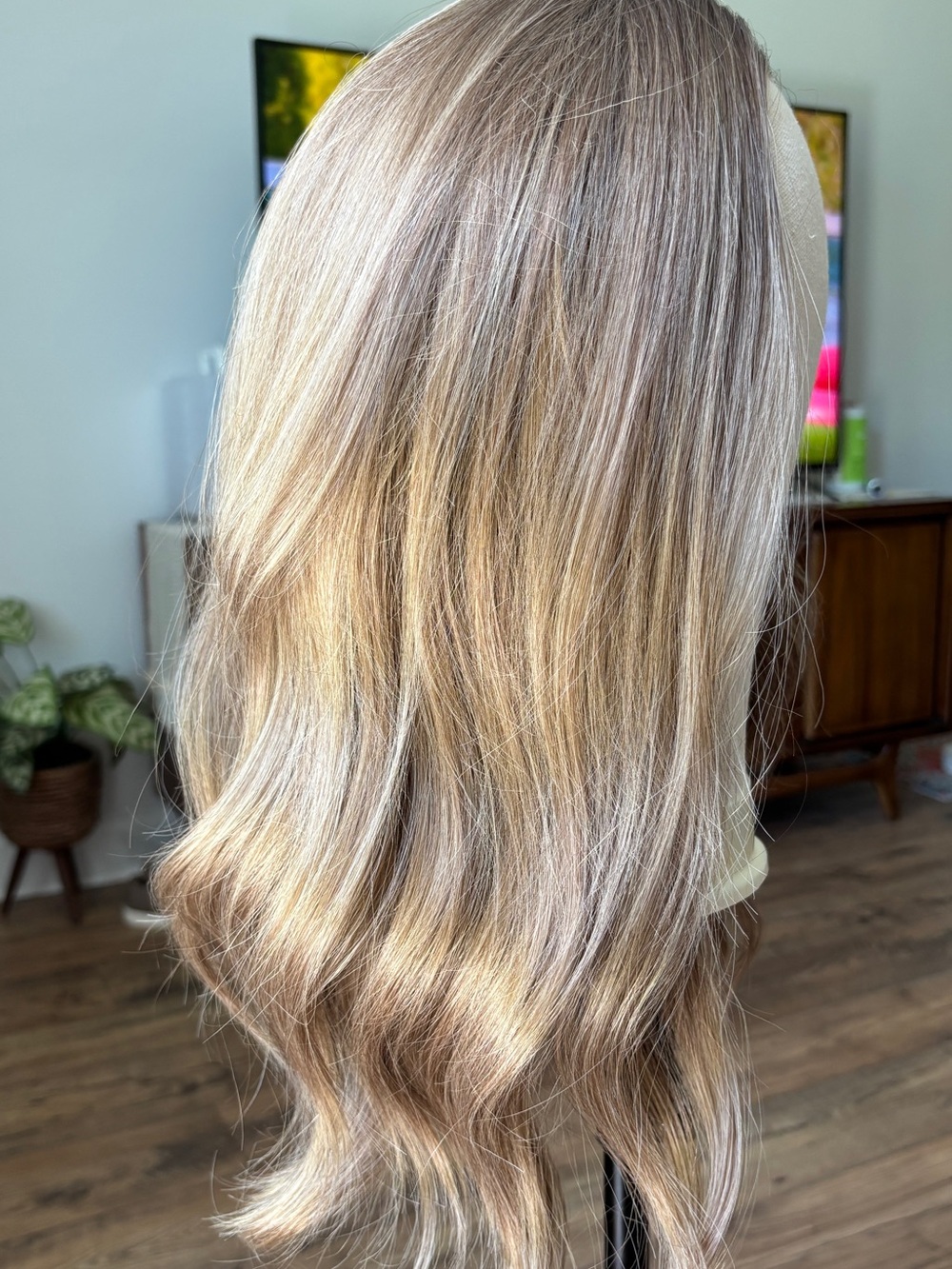 Light Ash Brown Women’s Lace Front Wig - Picture 4 of 7